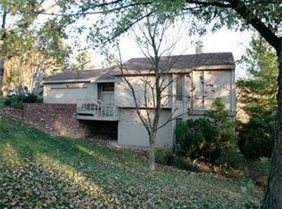 1861 Tilton Dr, Pittsburgh, PA 15241