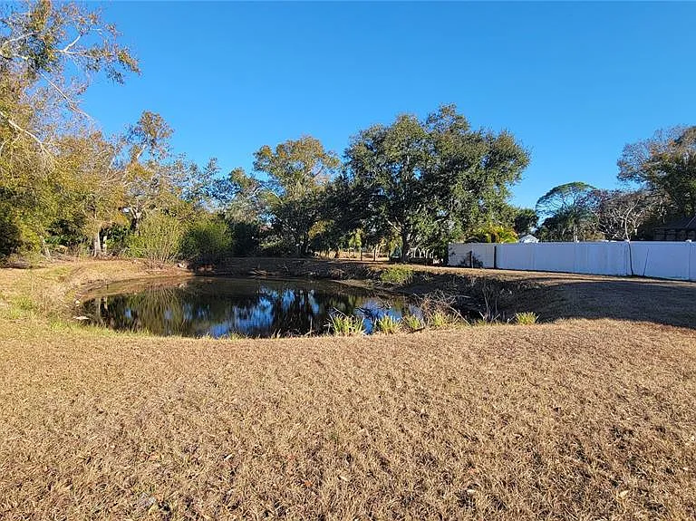 5847 Venisota Rd — Photo 29