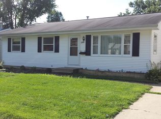2915 Ravenwood Ter NW, Cedar Rapids, IA 52405