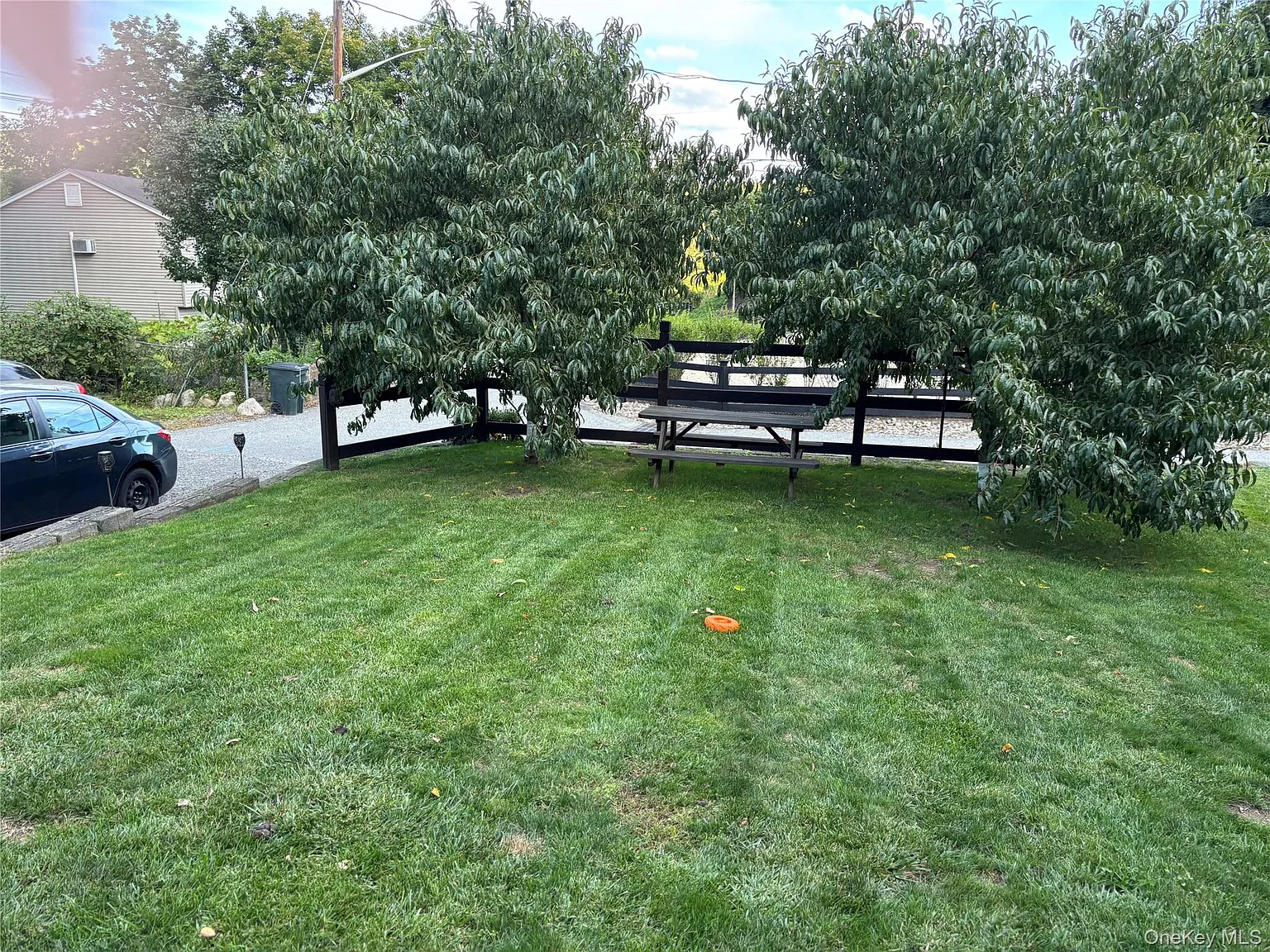 2 bed, 1.0 bath, 1359 sqft, $2,500 — Photo 2