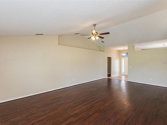 5th image of 6941 Bently Dr