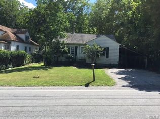 16 Grove St, Harriman, NY 10926