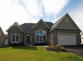 546 E Moreno Dr, Rochester, NY 14626