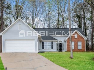 6895 Bell Ct, Rex, GA 30273