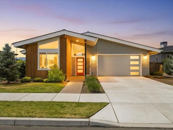 3499 SW 44th St, Redmond, OR 97756
