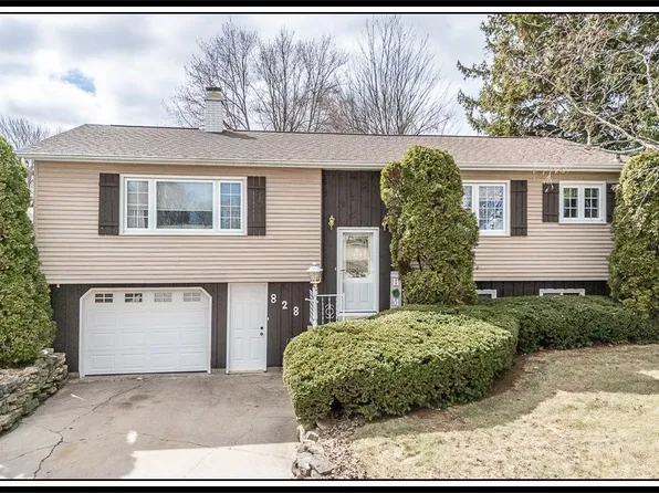 828 W Warren St, New London, WI 54961