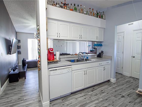 4th image of 1239 Dandelion Dr