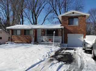 7025 Marlac Dr, Hazelwood, MO