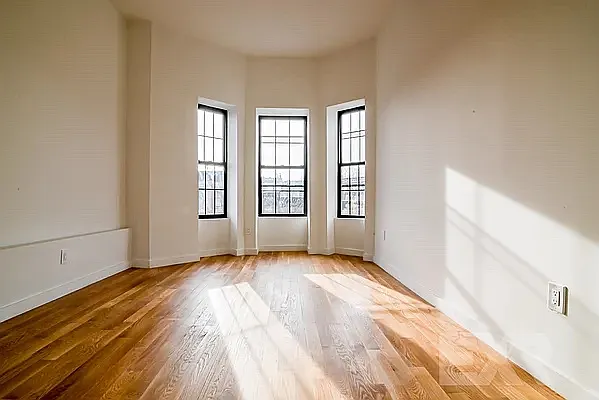 203 Van Buren St #2A — Photo 2