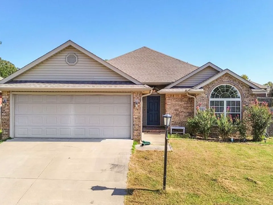 2716 Granite Dr
