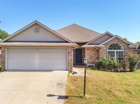 2716 Granite Dr, Van Buren, AR 72956
