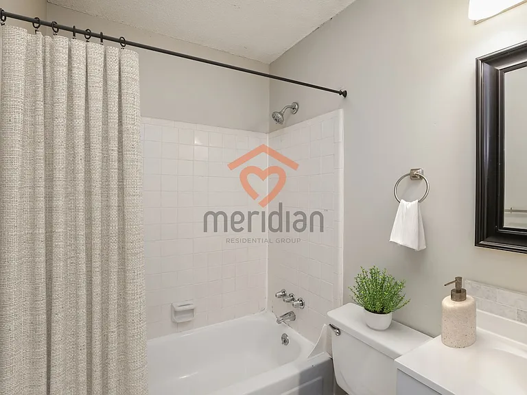 2103 Rondo St — Photo 9