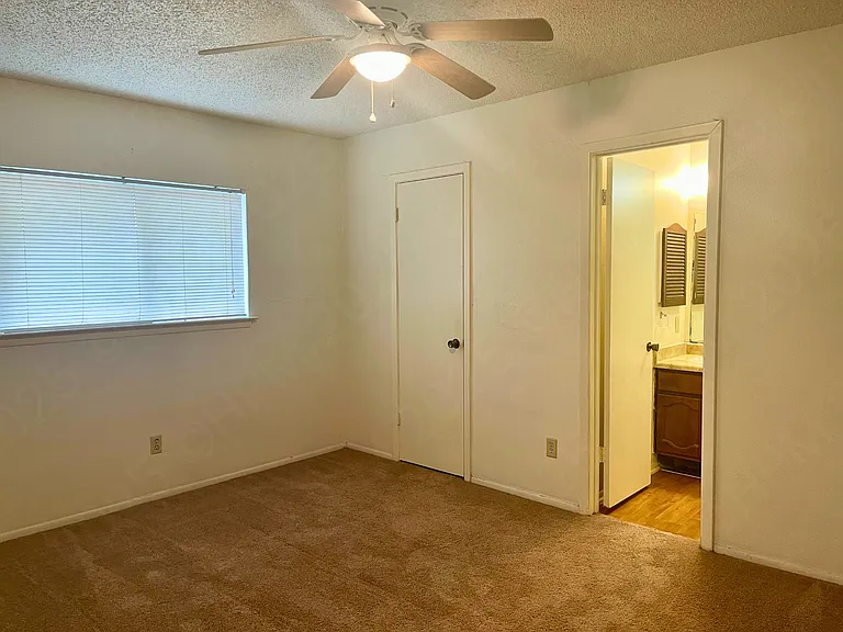 4942 Grey Hawk Dr — Photo 9