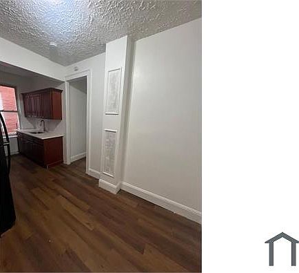 2nd image of 945 E 214th St Floor 1