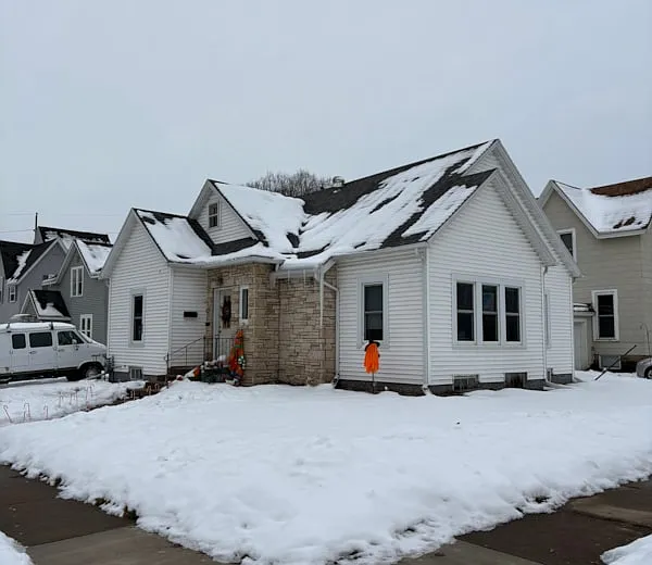 604 W Grand Ave