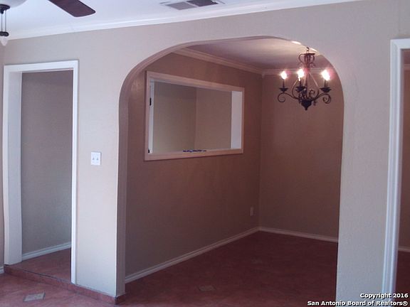 5th image of 3623 Versailles Dr