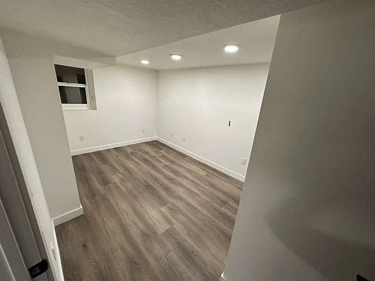 131 N 1225 W #B — Photo 2