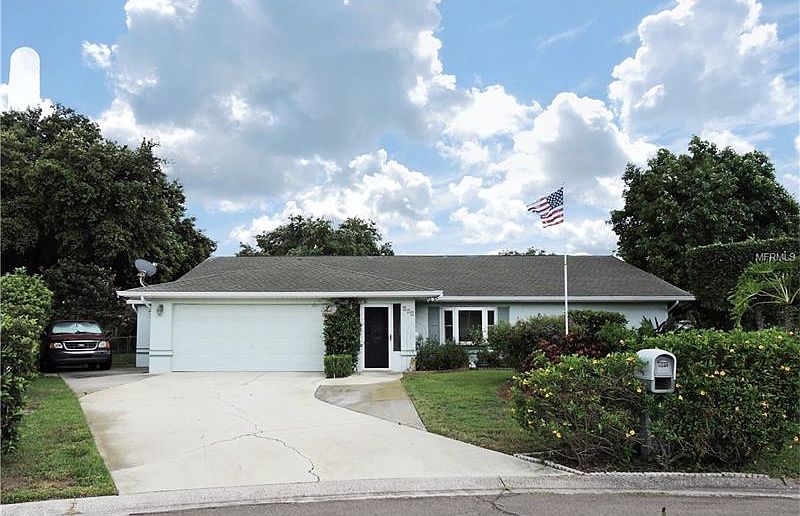 1st image of 531 Little Lake Ct