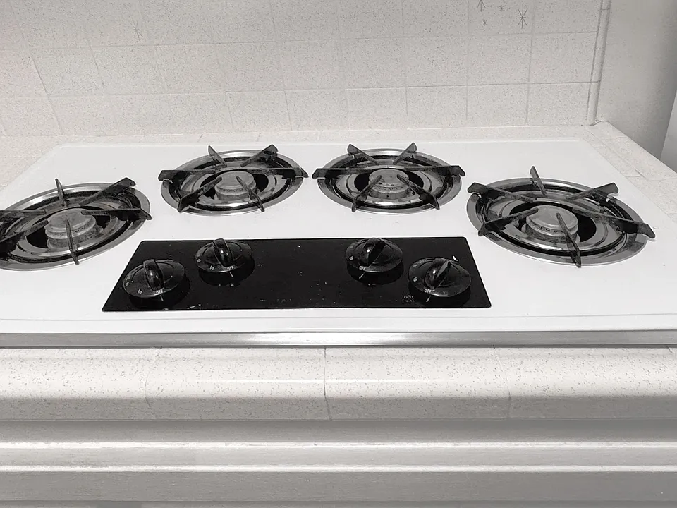Gas cooktop