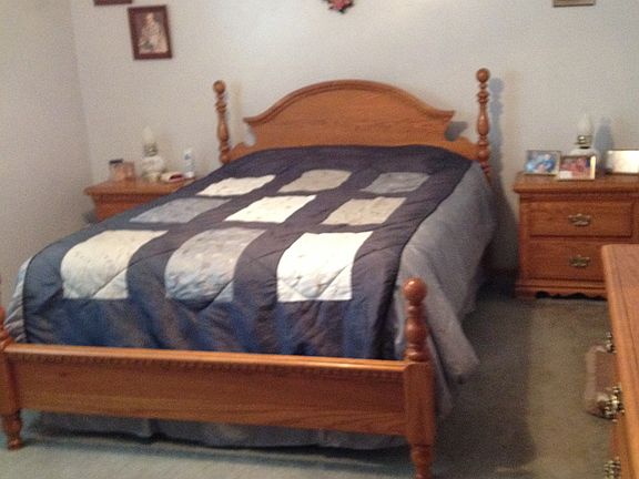 5th image of 203 Ellsworth Dr