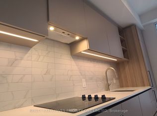 55 Mercer St #319, Toronto, ON M5V1H2