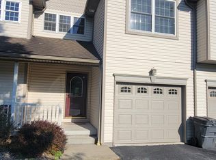 109 Augusta Dr, Hollidaysburg, PA 16648