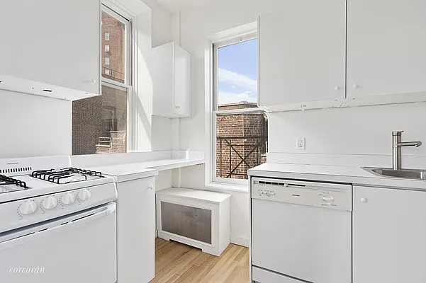 Rented by Corcoran | media 8