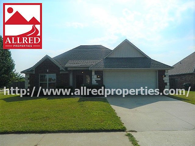 1st image of 2504 N Surtees Pl
