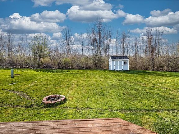 4th image of 2133 Saint Andrew Dr