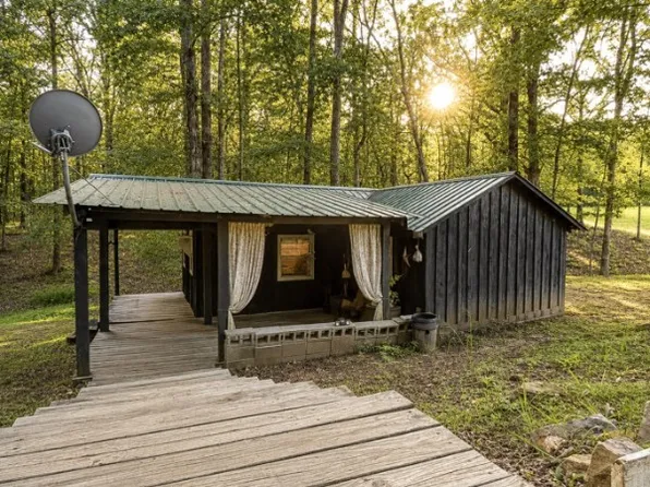 122 Day Break Rd, Summertown, TN 38483