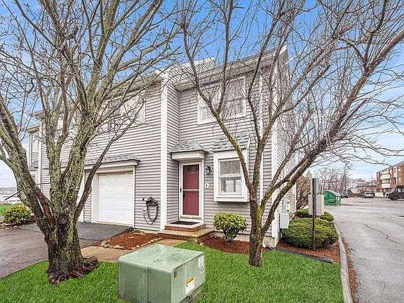 3rd image of 28 Margin St #A