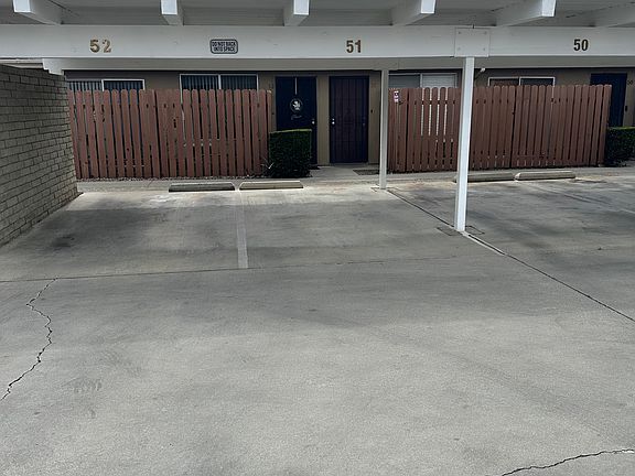 2nd image of 4727 Jackson St #0