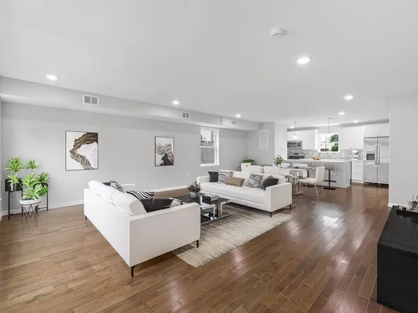 45 Franklin Street image 3 of 23