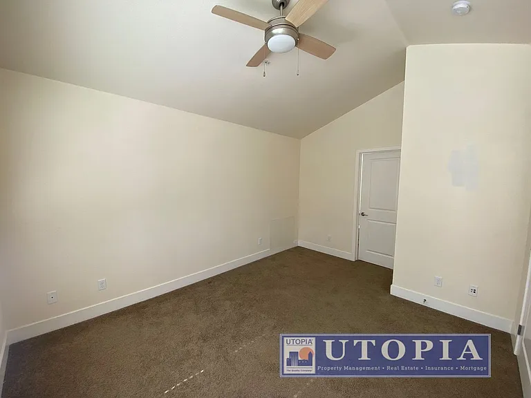 106 Jacobs Ln — Photo 17
