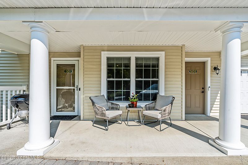 2nd image of 501 Vly Pointe Drive