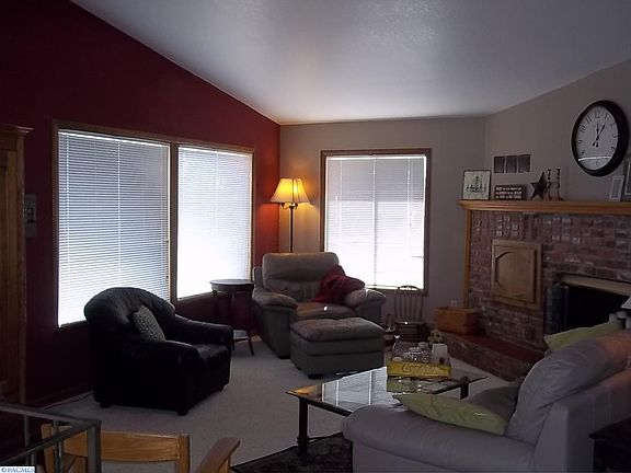 3rd image of 2305 NW Turner Dr