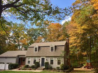 21 Grey Hollow Rd, Norwalk, CT 06850