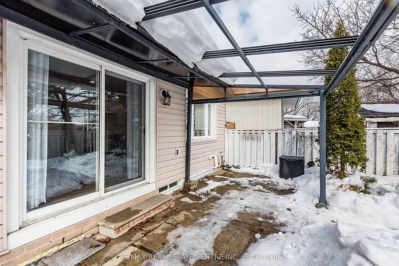Brampton House for rent - 3 Bedrooms — photo 49