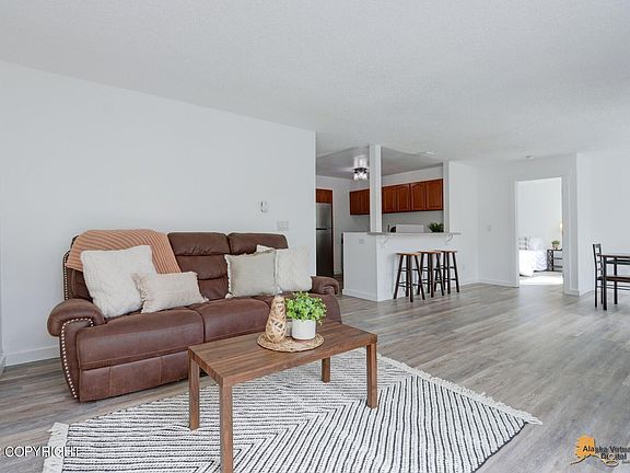 3rd image of 803 Wildrose Ct #803