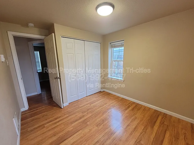 1124 E 7th Ave — Photo 9