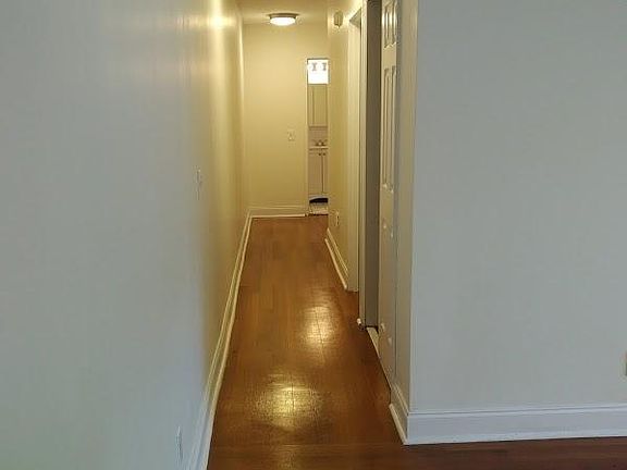 3rd image of 1952 1st Ave APT 4L