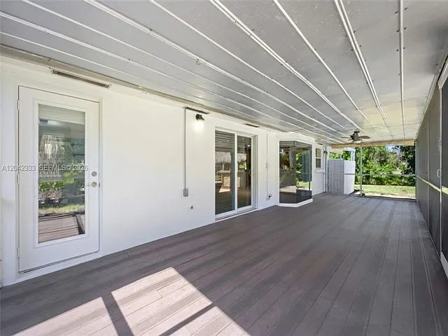 5300 SW 162nd Ave — Photo 4