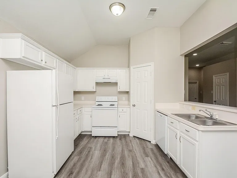 12202 Duane Ct — Photo 10