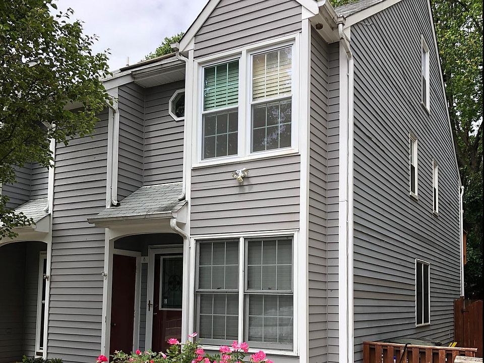 1st image of 8 S Cherry Grove Ave