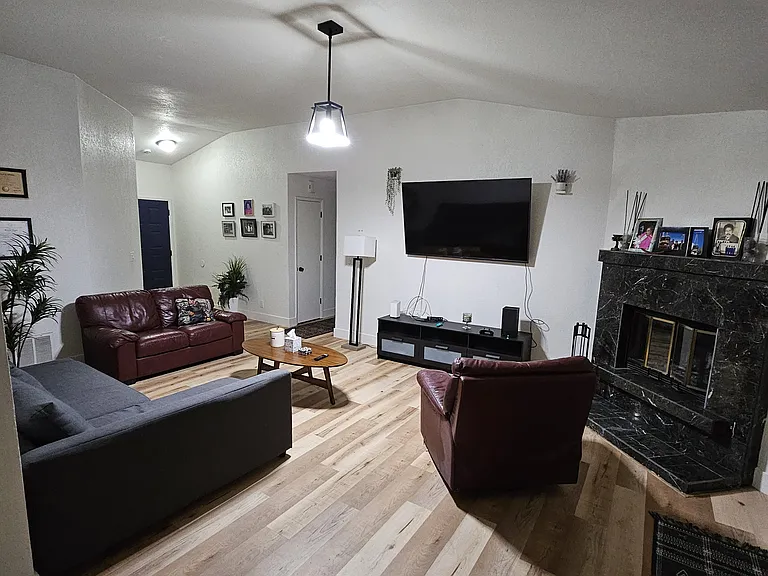 1281 Rudger Way — Photo 9