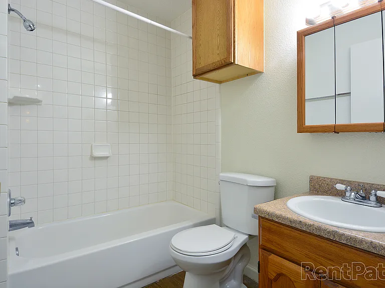 Jefferson Square Apartments — Photo 3