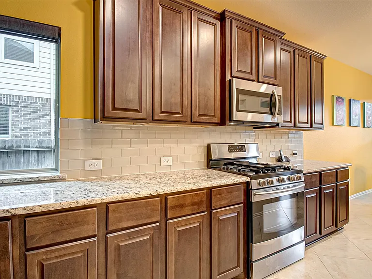 8219 Peppervine Ct — Photo 17