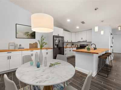 3094 S Oakland Forest Drive #1702, Fort Lauderdale, FL, 33309