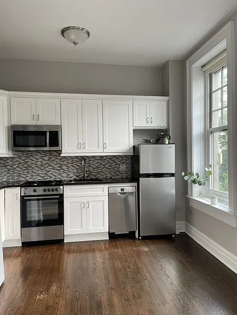 1 bed, 600 sqft, $3,000 — Photo 3