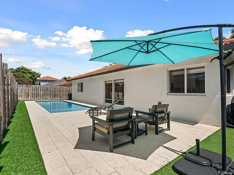16841 SW 5th Ct — Photo 26